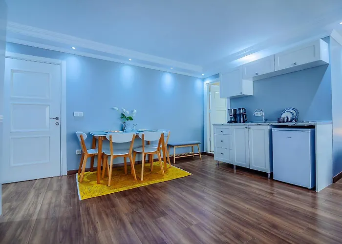 Galata Nil Apart Otel 4*