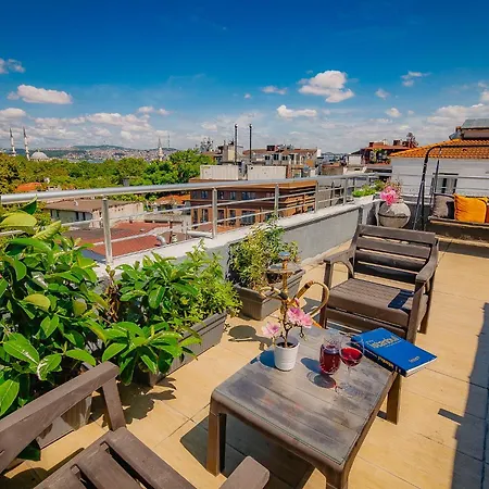 Galata Nil 4*