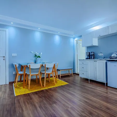 Galata Nil Apartahotel 4*